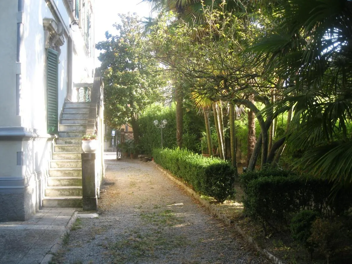 Bed & Breakfast Villa Patrizia B&B Lucca Italia